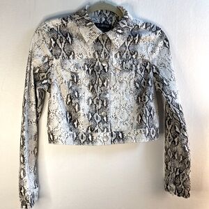 Blue Spice Cropped Snakeskin Denim Jacket Size Medium